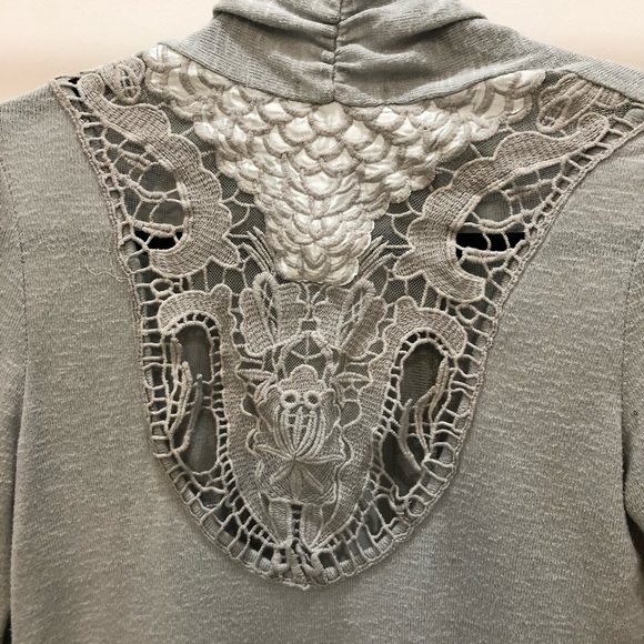 Urban Outfitters Cardigan - Picture 3 of 3